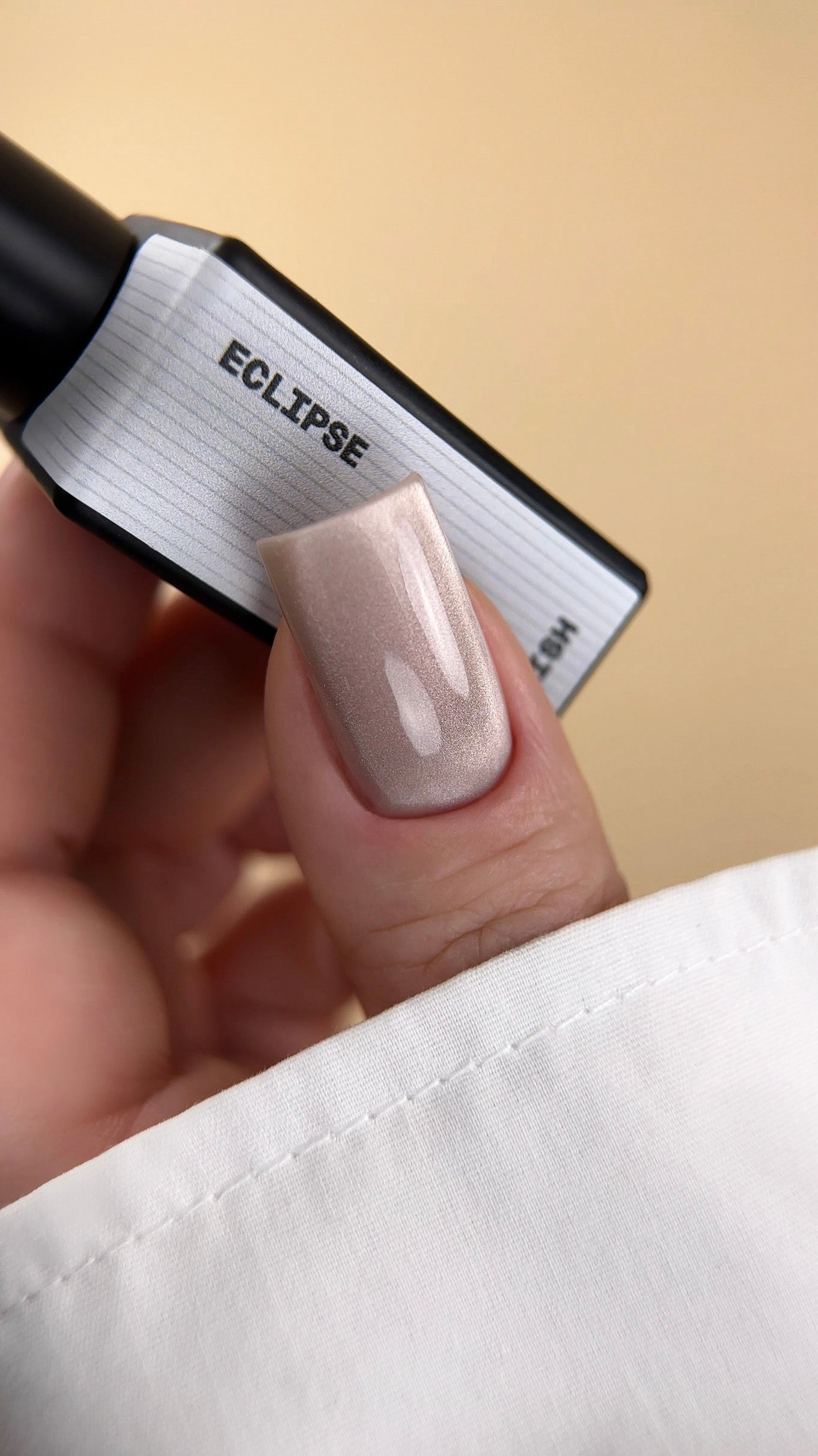 BIBLIOTEKA gel polish cat eye RAYS 16 Eclipse, 10 ml