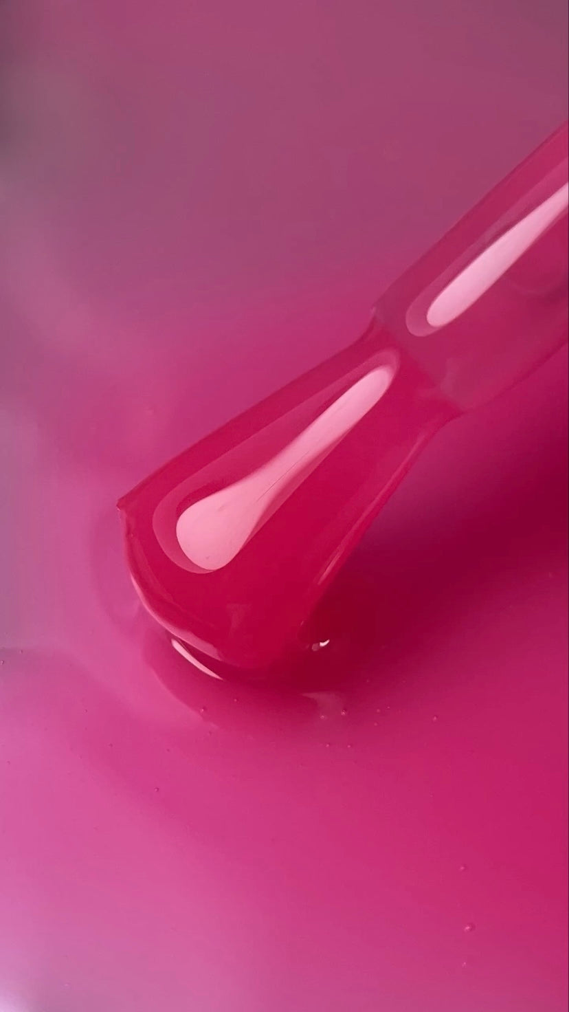 NAILSOFTHEDAY Cover Base 47 Light Pigment – leicht pigmentierte halbtransparente kräftig rosafarbene Basisbeschichtung für Nägel, 10 ml.