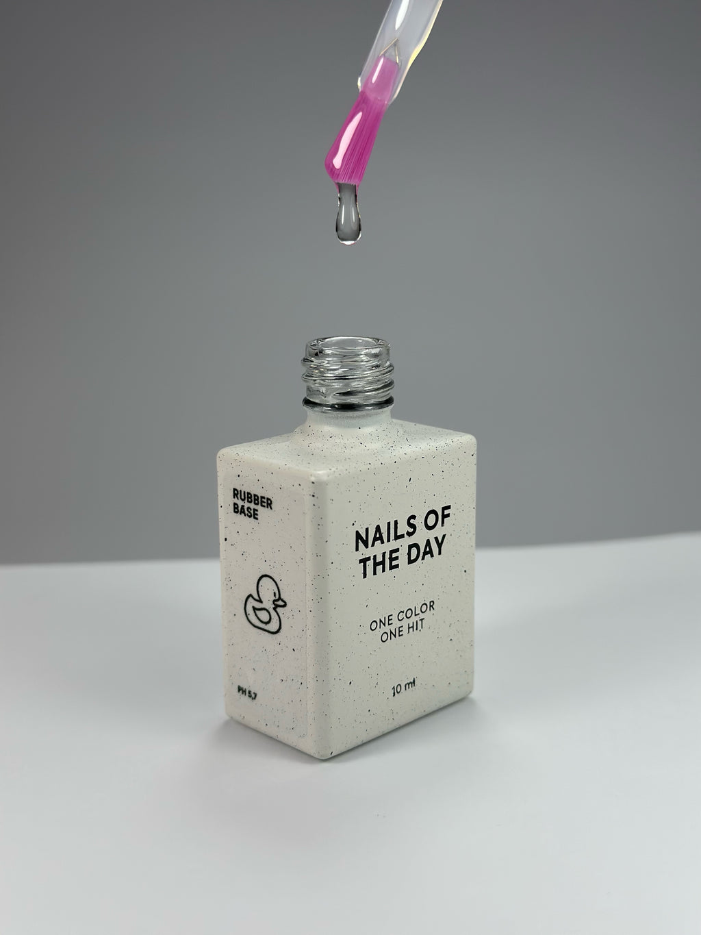 NAILSOFTHEDAY Rubber Base – Kautschukbasis für Nägel, 10 ml.
