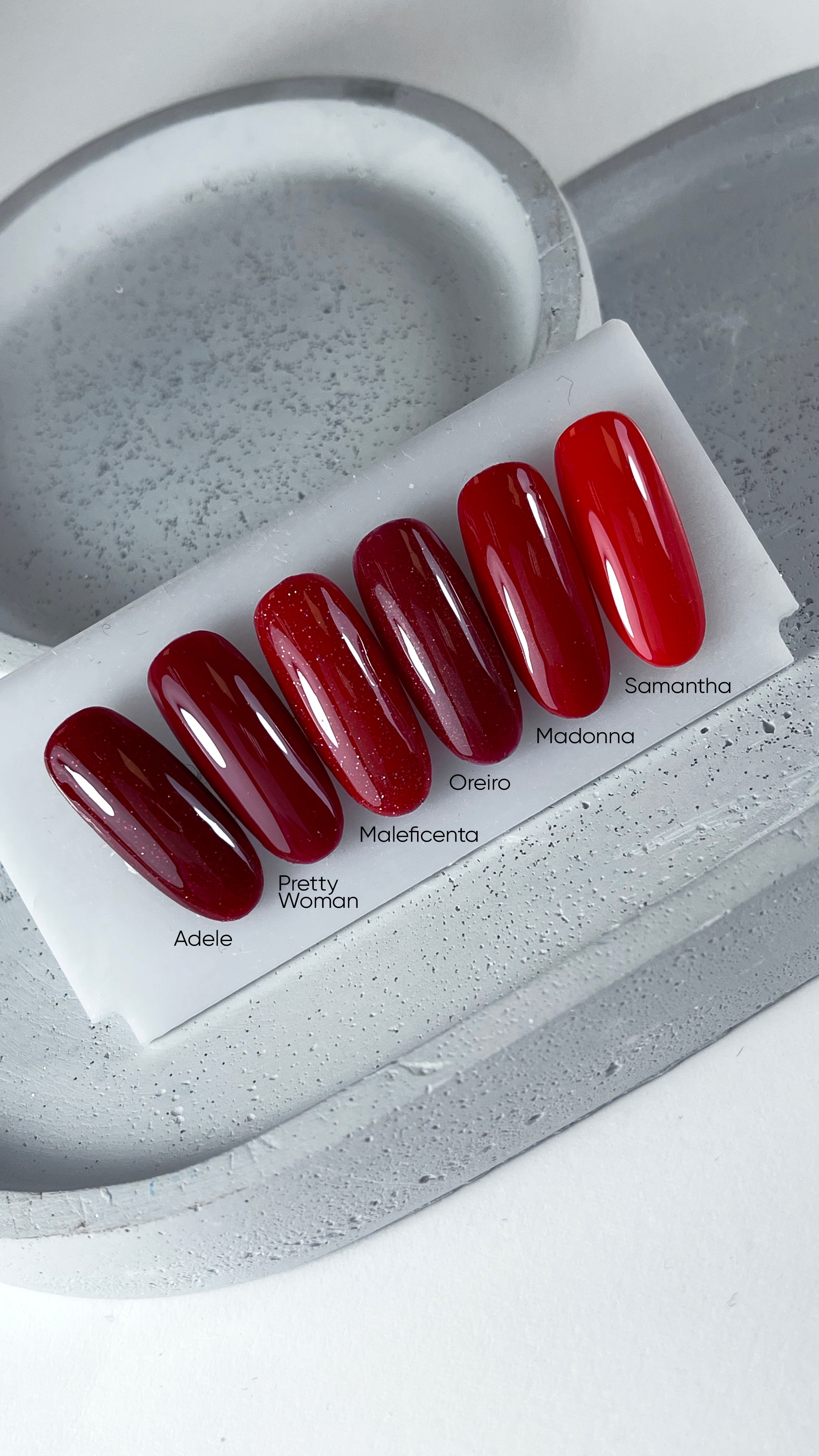 Vernis semi-permanent NAILSOFTHEDAY Pretty Woman – vernis à ongles semi-permanent rouge framboise, couvrant en une seule couche.