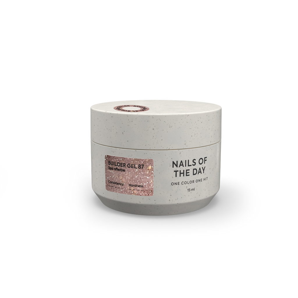 NAILSOFTHEDAY Builder Gel 87 – gel de construction nude chaud, réfléchissant la lumière avec un chatoiement opalescent pour l'extension des ongles.