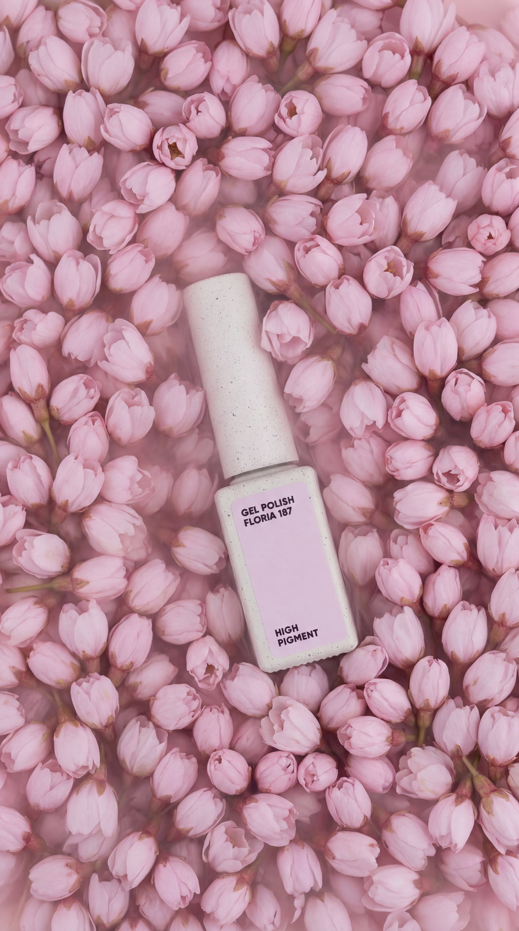 NAILSOFTHEDAY Vernis semi-permanent Floria 187 – vernis gel rose pastel, opaque en une couche.
