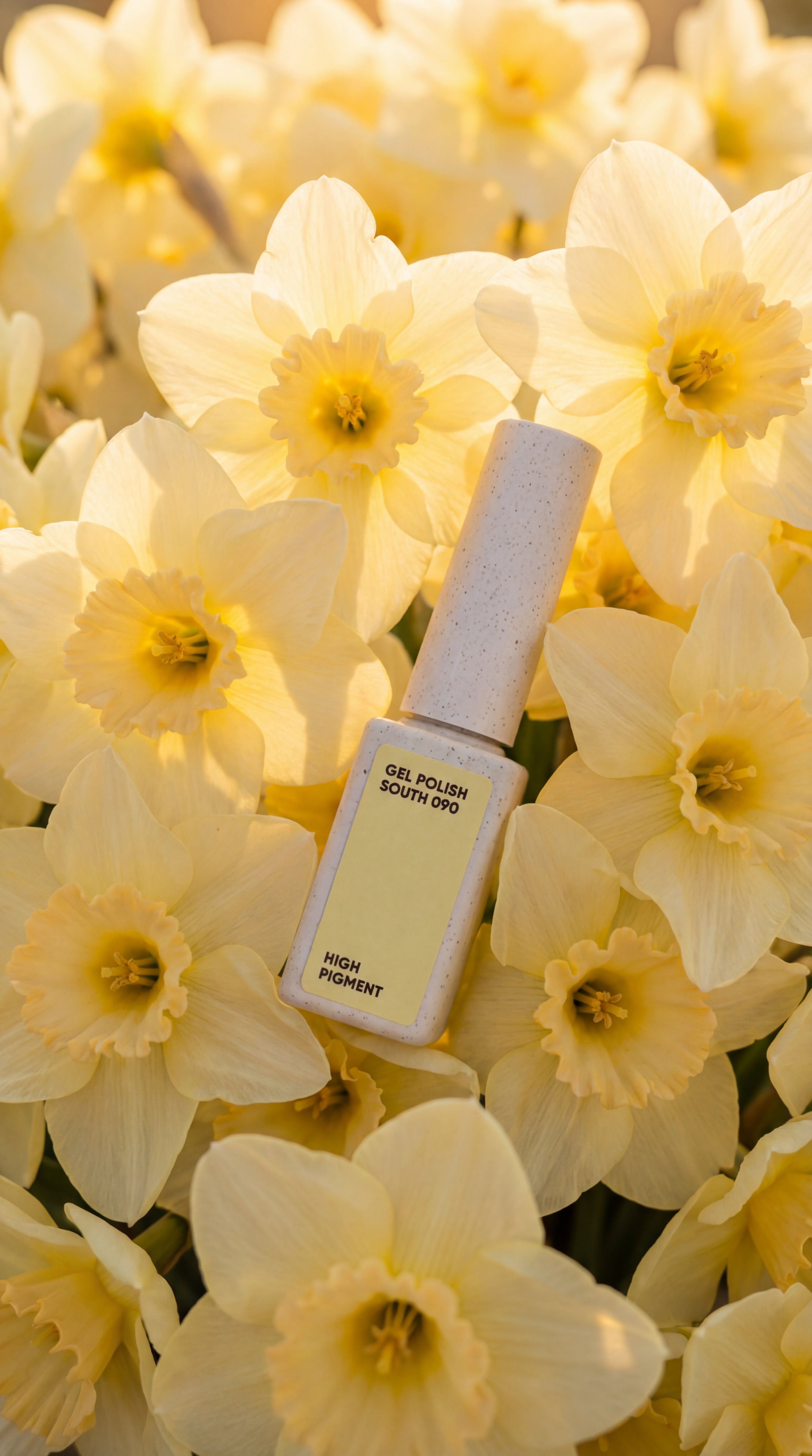 NAILSOFTHEDAY Gel Polish South 090 – pastel yellow gel nail polish, opaque in one coat.